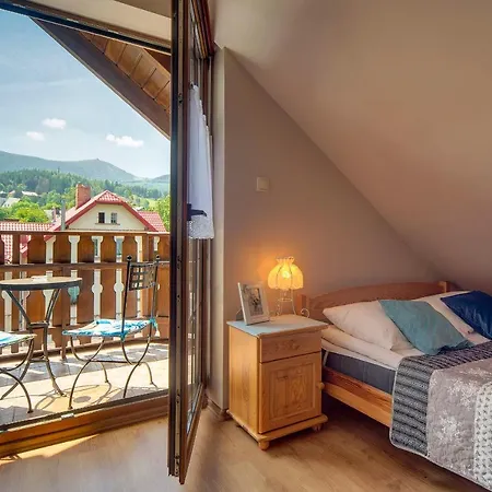 Sun & Nadrzeczna 2b Centrum Διαμέρισμα Karpacz